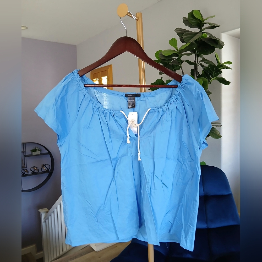 NWT Filippa K top in Blue. Size M